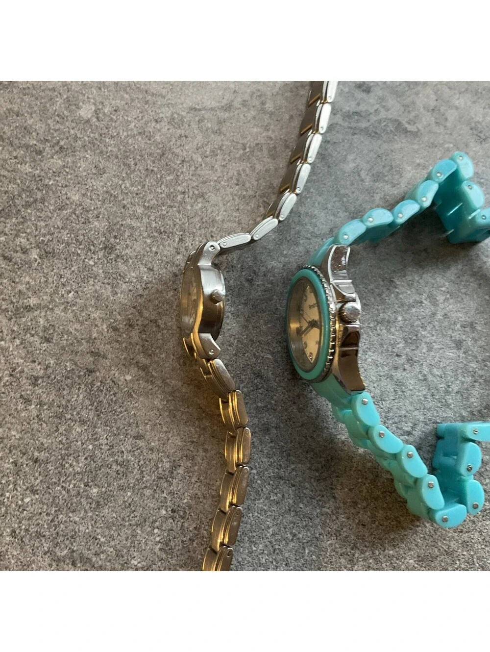 Pair of Armitron Womens Watches Both Run Great & In Nice Condition D4